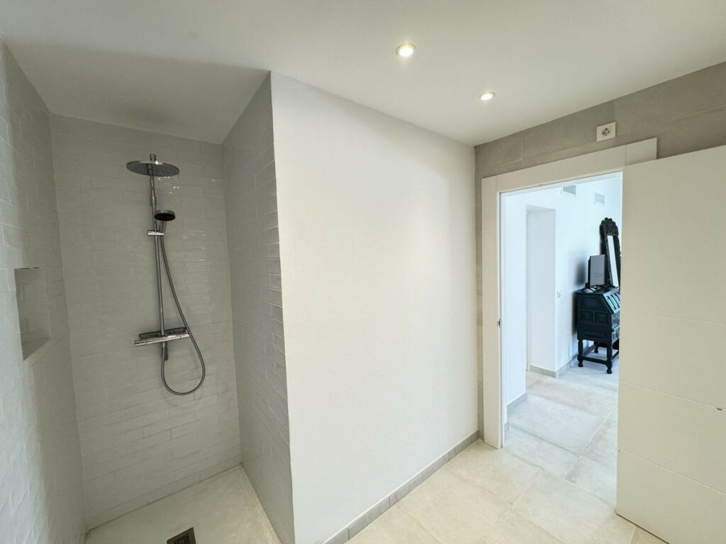 Detached Villa Marbesa Málaga - image 19