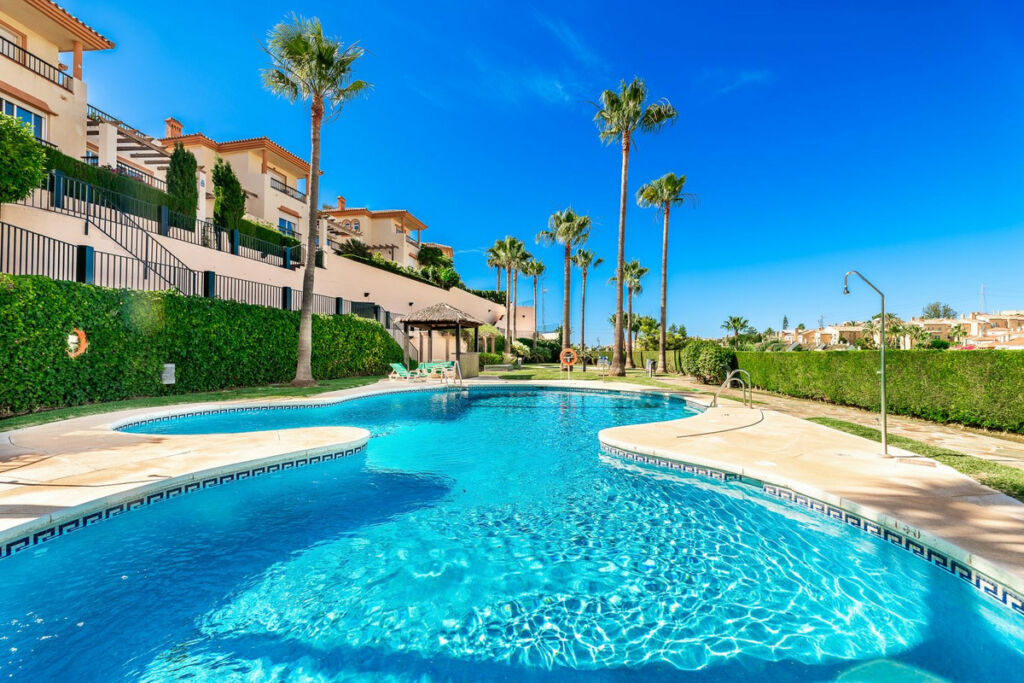 Detached Villa Riviera del Sol Málaga - image 19