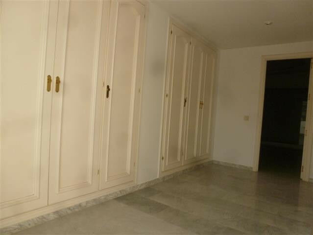 Penthouse Guadalmina Baja Málaga - image 19