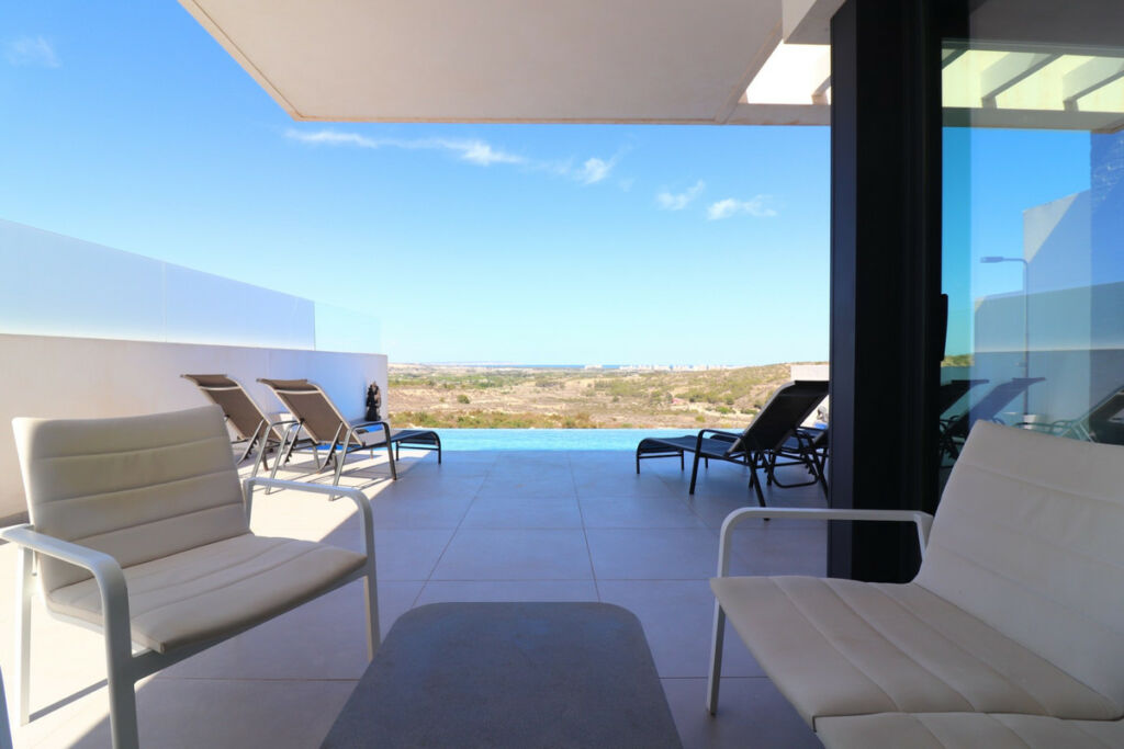 Detached Villa Pueblo Lucero Alicante - image 19