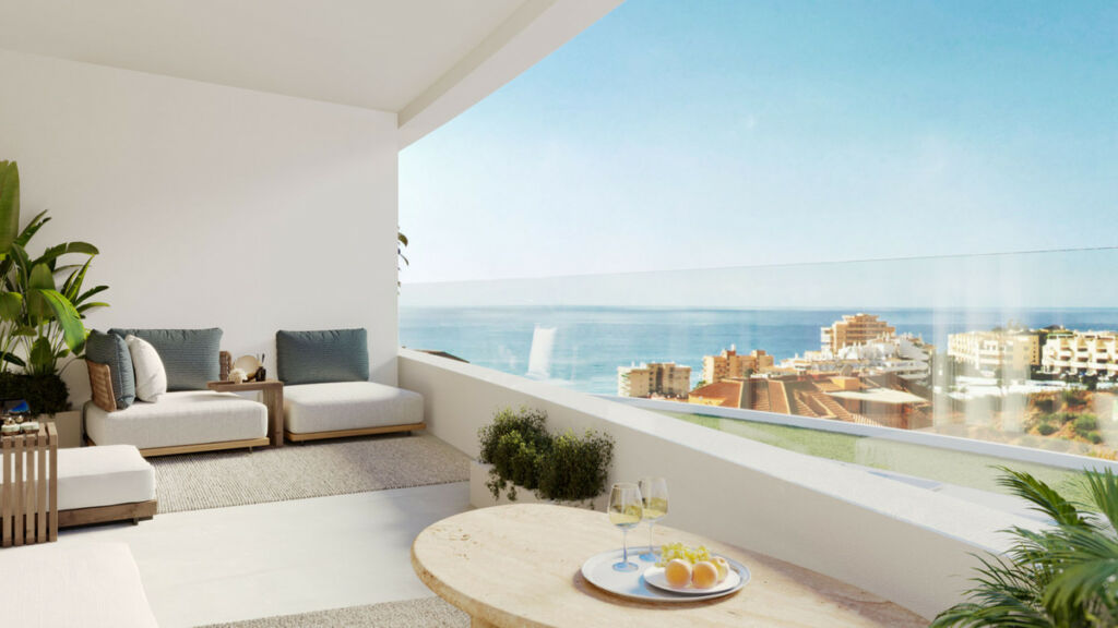 Semi-Detached House Fuengirola Málaga - image 2