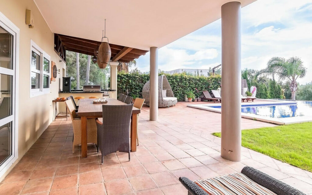 Detached Villa Sotogrande Cádiz - image 2