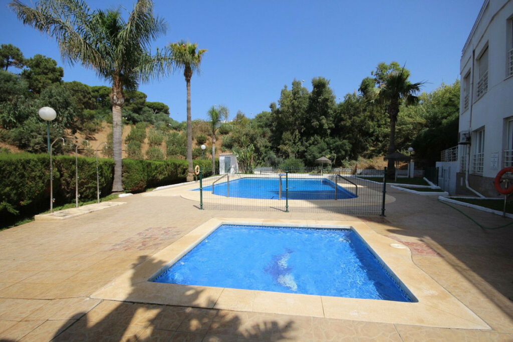 Middle Floor Studio Calahonda Málaga - image 13