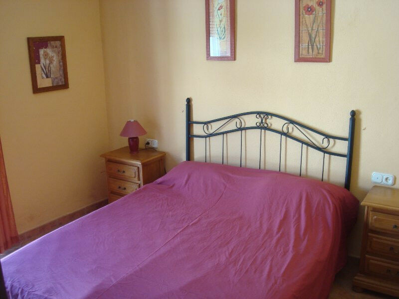 Middle Floor Apartment Estepona Málaga - image 2