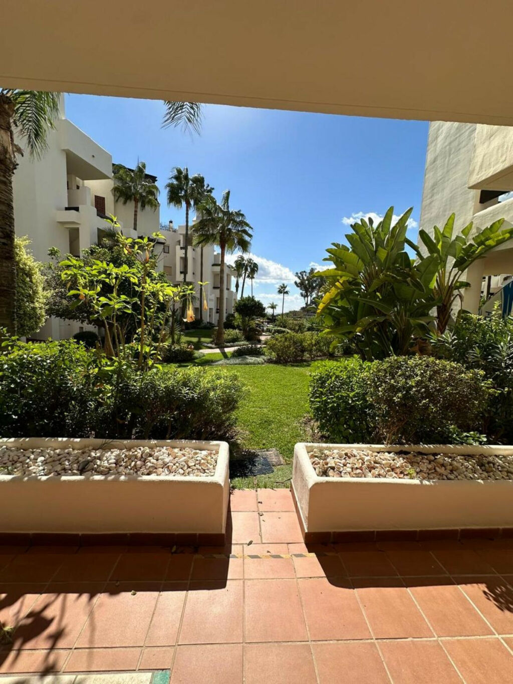 Ground Floor Apartment Estepona Málaga - image 5