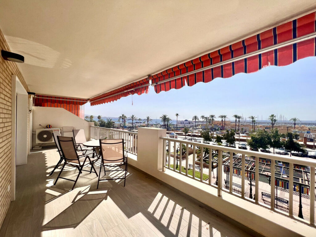 Middle Floor Apartment Fuengirola Málaga - image 2