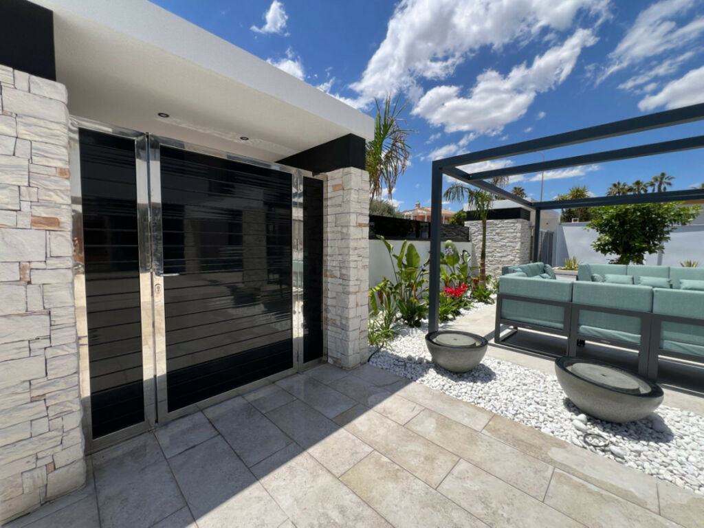 Detached Villa Orihuela Costa Alicante - image 3