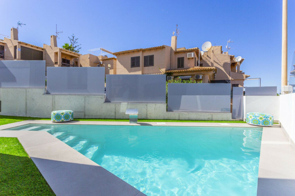 Detached Villa La Mata Alicante - image 2