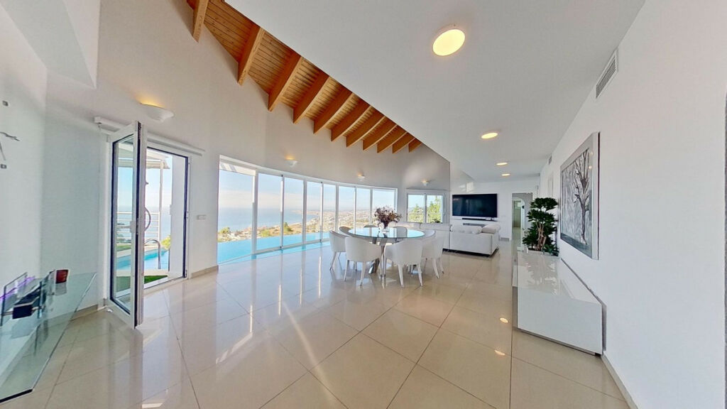 Detached Villa Benalmadena Málaga - image 2