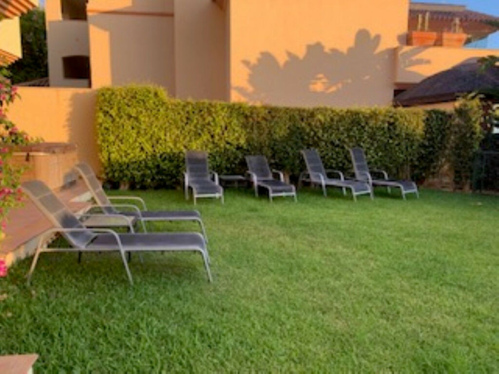Ground Floor Apartment Marbella Málaga - image 2