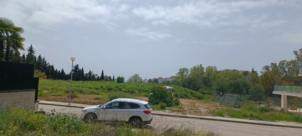 Residential Plot The Golden Mile Málaga - image 2