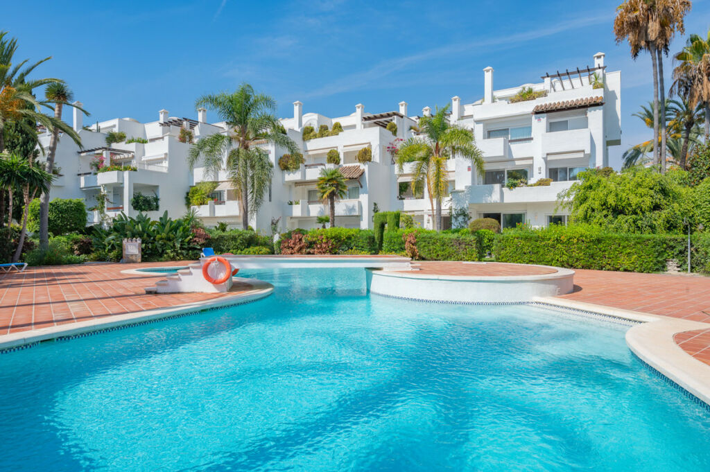 Ground Floor Apartment The Golden Mile Málaga - image 2
