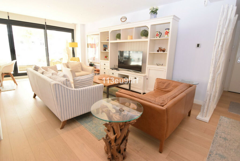 Ground Floor Apartment La Cala de Mijas Málaga - image 2