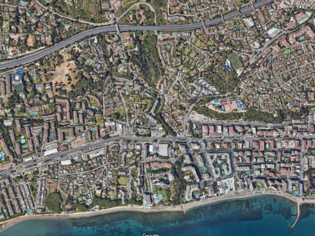 Residential Plot Marbella Málaga - image 2