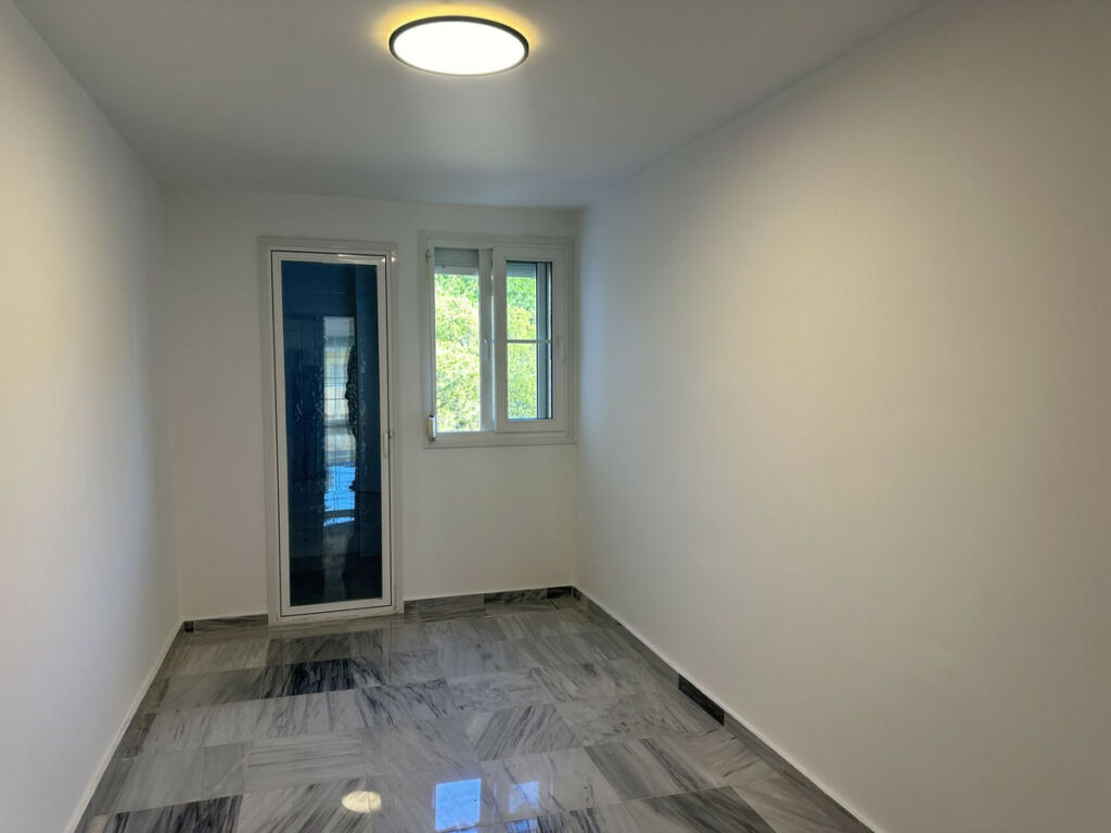 Middle Floor Apartment Cabopino Málaga - image 20