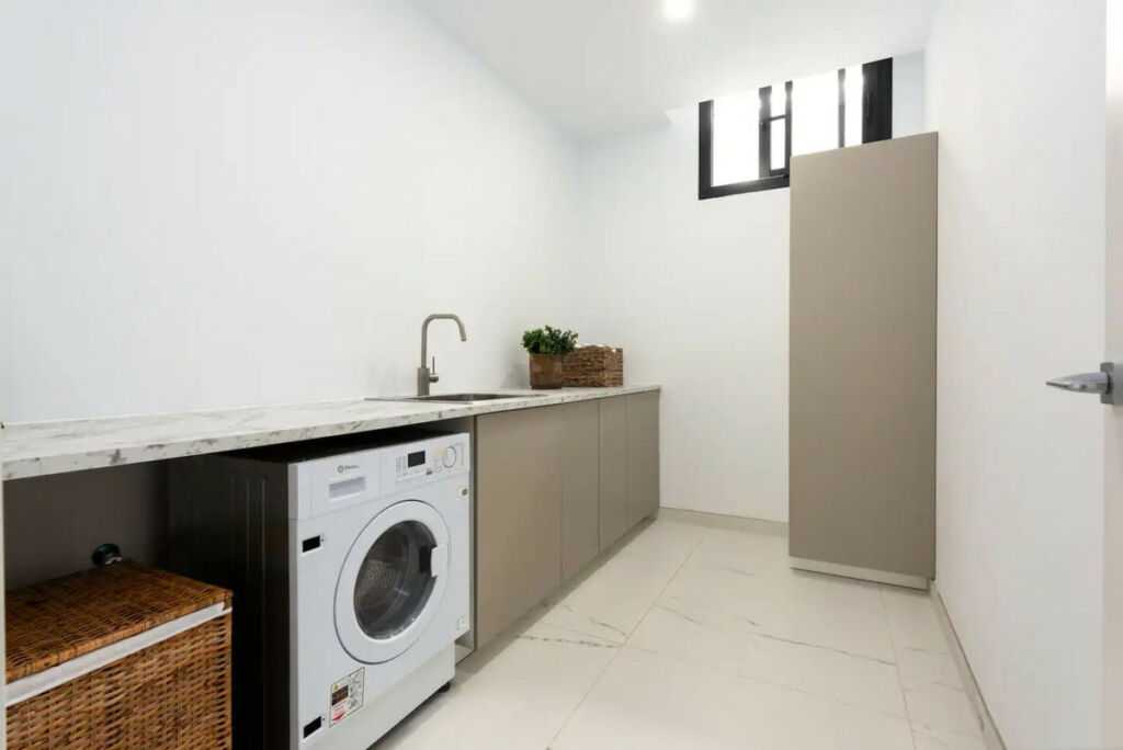 Detached Villa San Roque Cádiz - image 20