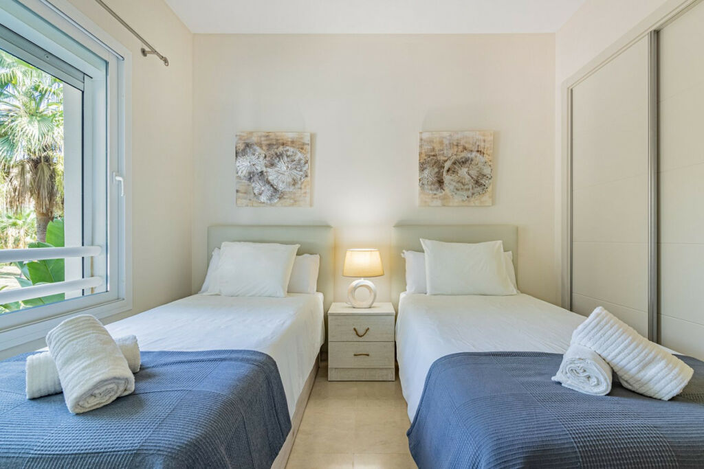 Middle Floor Apartment Casares Málaga - image 20