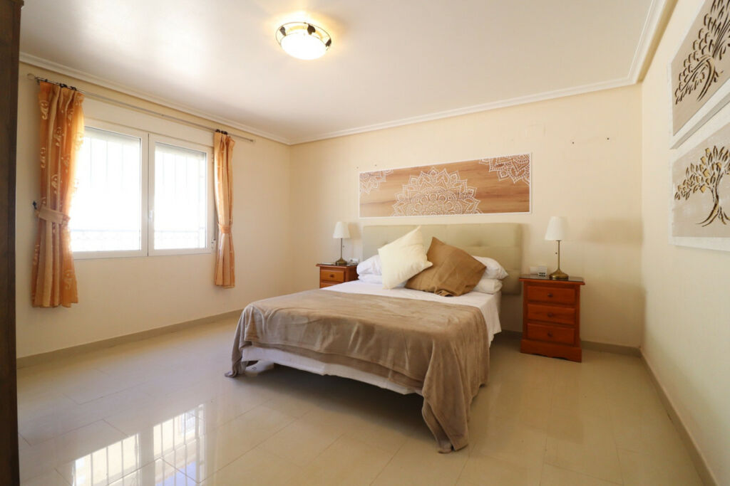 Detached Villa La Escuera Alicante - image 21