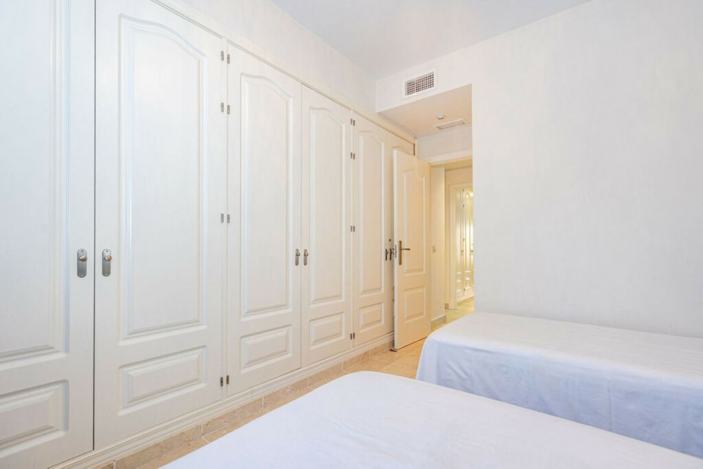Ground Floor Apartment Benahavís Málaga - image 21
