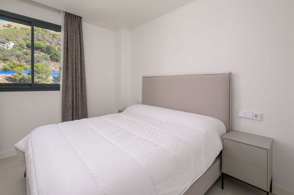 Middle Floor Apartment Carvajal Málaga - image 21
