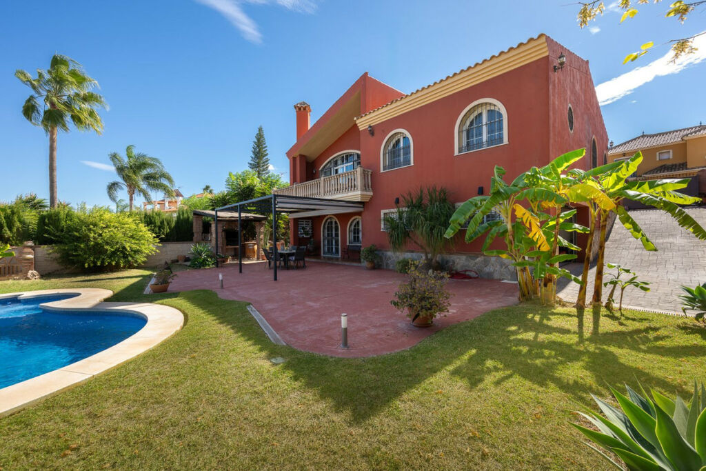 Detached Villa Alhaurín de la Torre Málaga - image 21