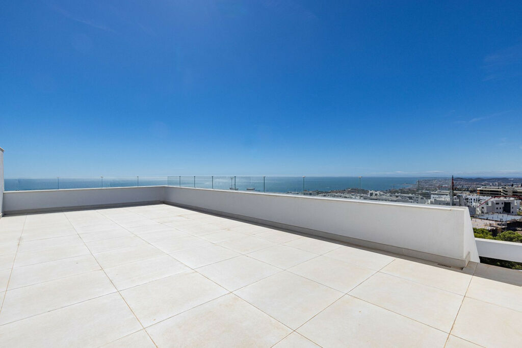 Penthouse Fuengirola Málaga - image 21