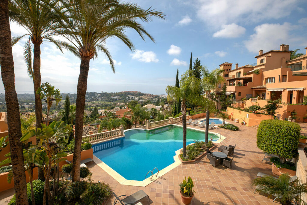 Penthouse Nueva Andalucía Málaga - image 22