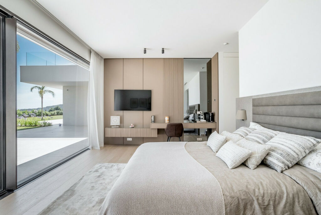 Detached Villa Benahavís Málaga - image 22