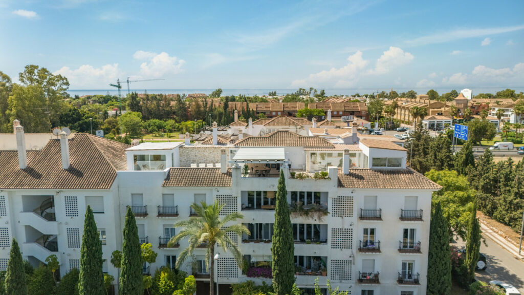 Penthouse Nueva Andalucía Málaga - image 22