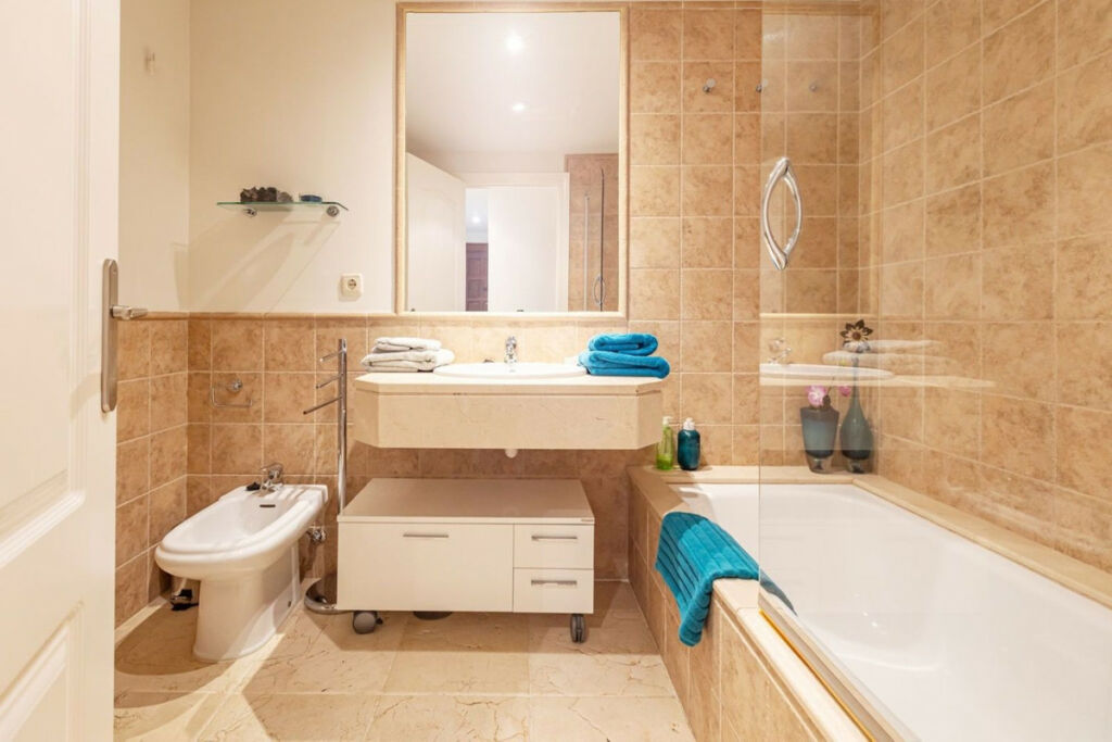 Ground Floor Apartment Benahavís Málaga - image 22