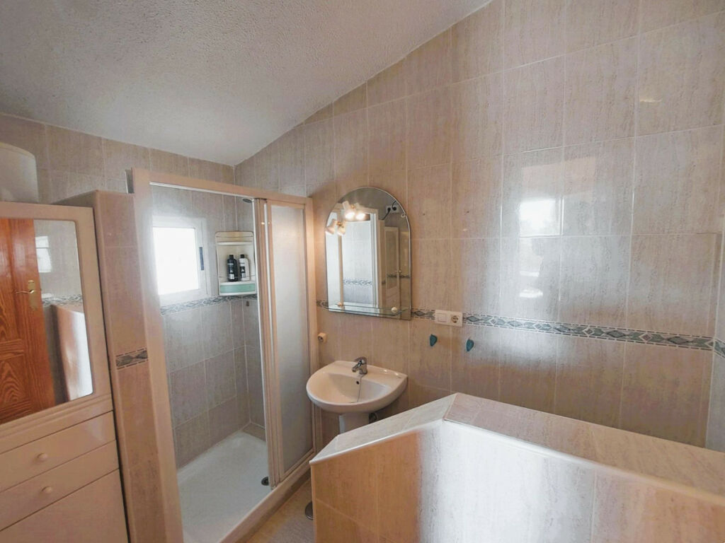 Townhouse Torrevieja Alicante - image 22