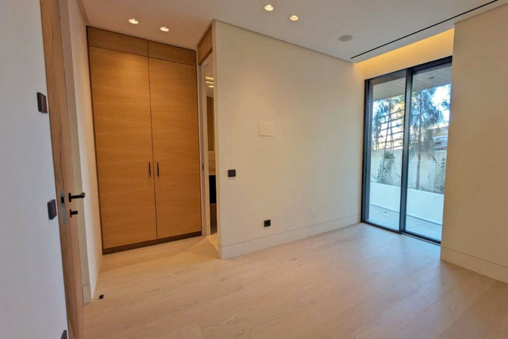 Ground Floor Apartment Estepona Málaga - image 22