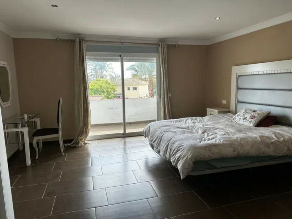 Detached Villa Marbella Málaga - image 23