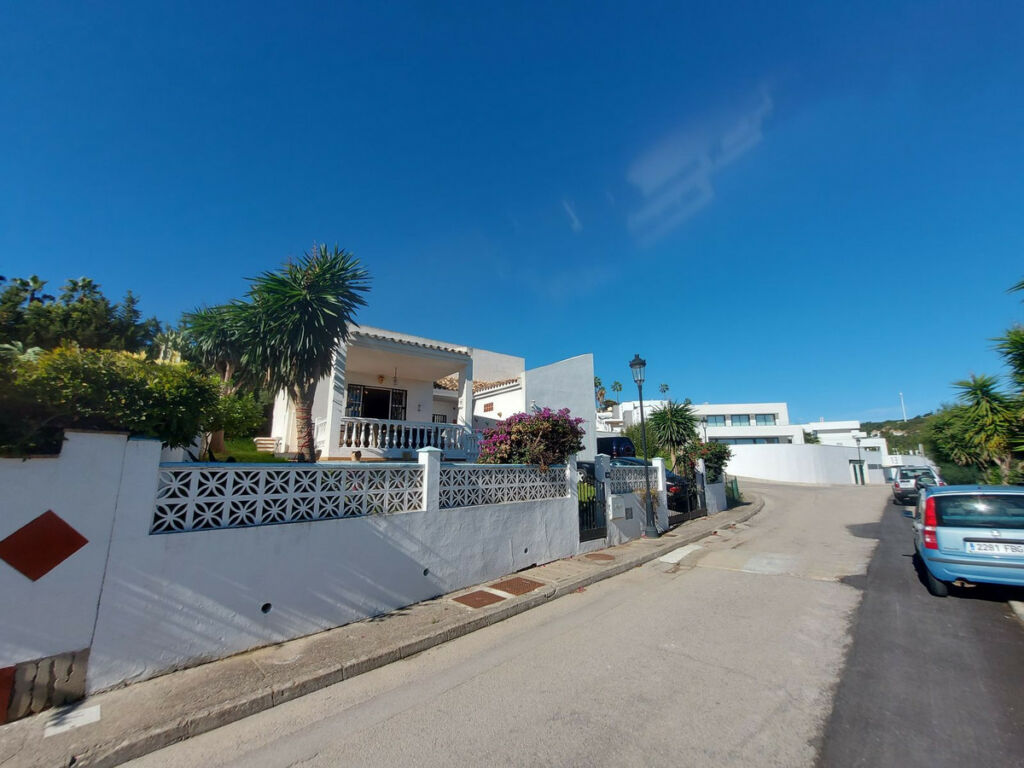 Detached Villa La Duquesa Málaga - image 23