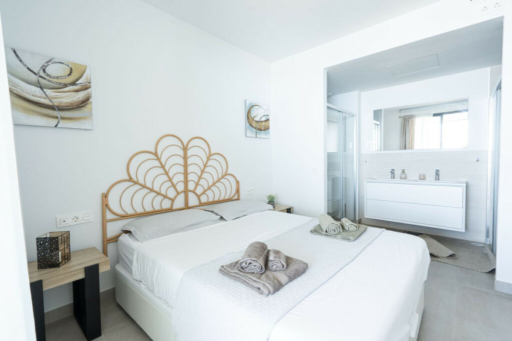 Middle Floor Apartment Fuengirola Málaga - image 23