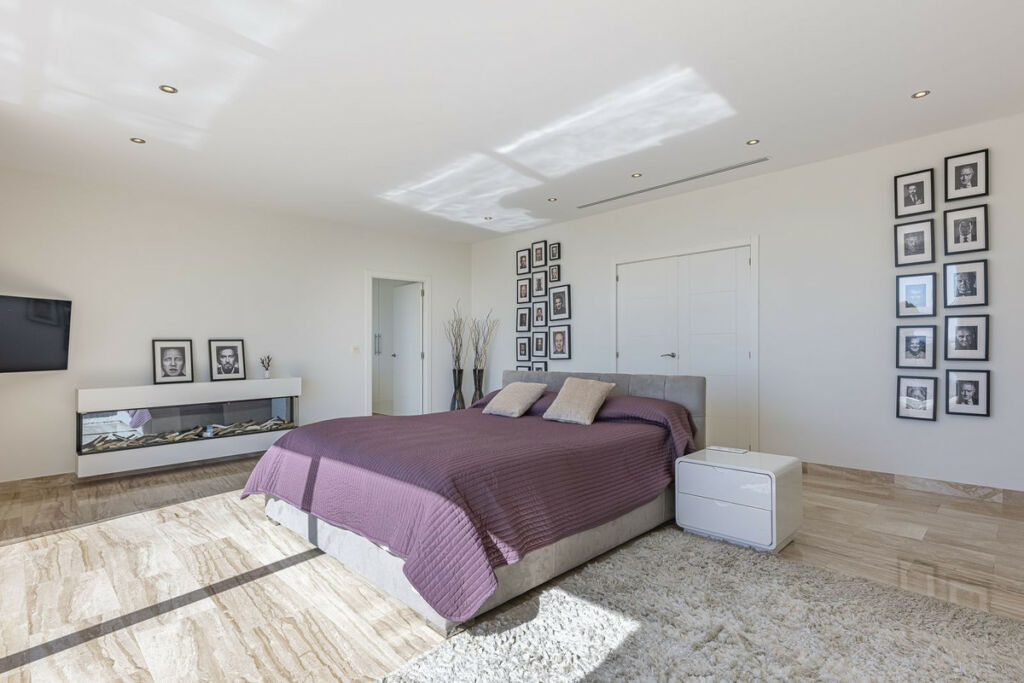 Detached Villa El Rosario Málaga - image 25