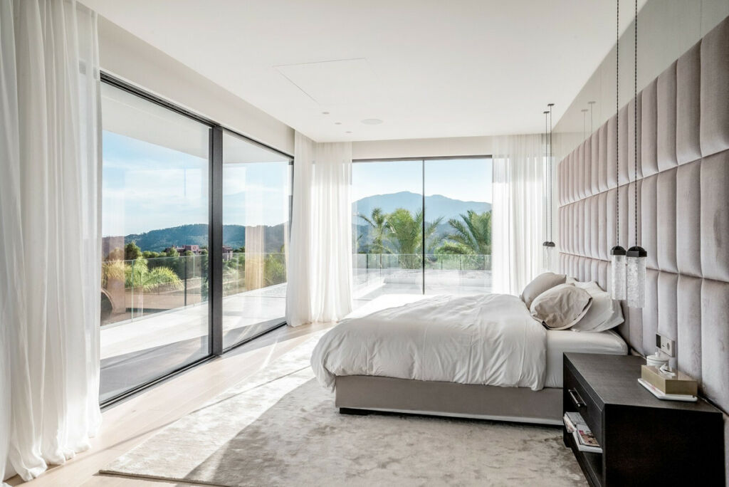 Detached Villa Benahavís Málaga - image 24
