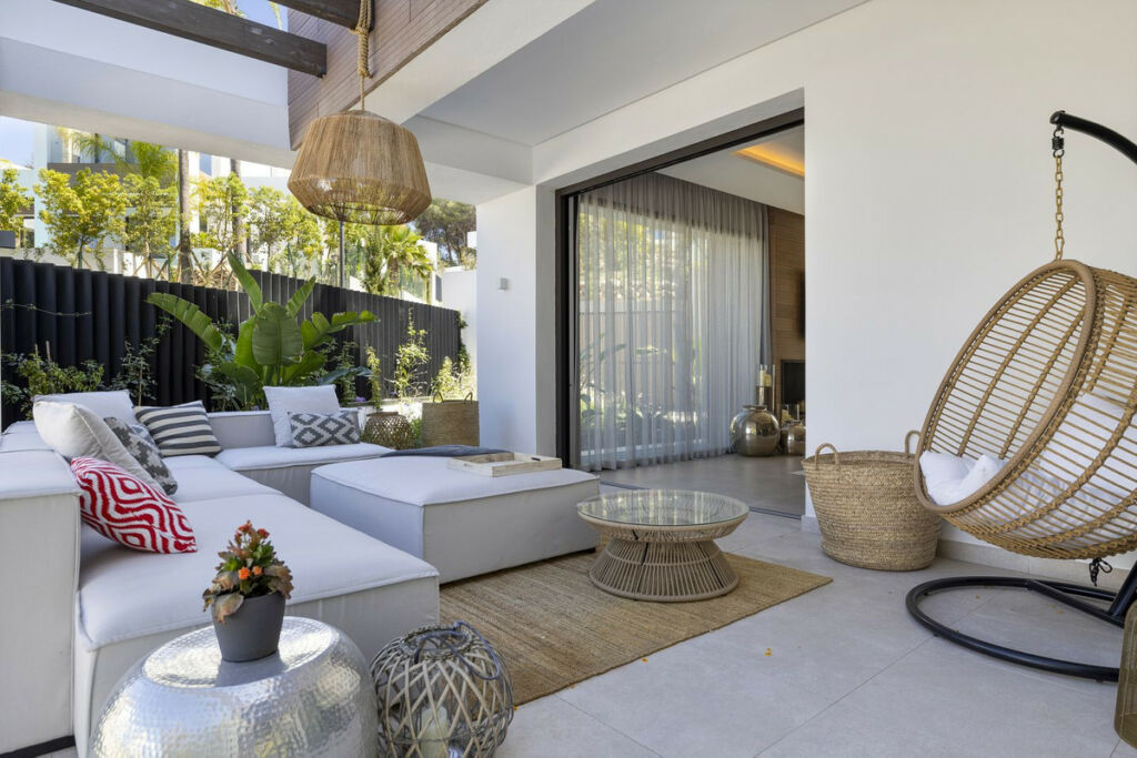 Detached Villa Marbella Málaga - image 24