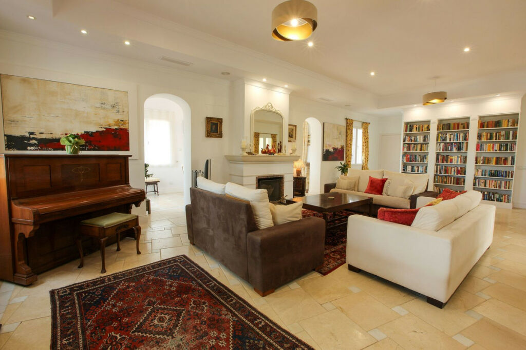 Detached Villa Sotogrande Cádiz - image 24
