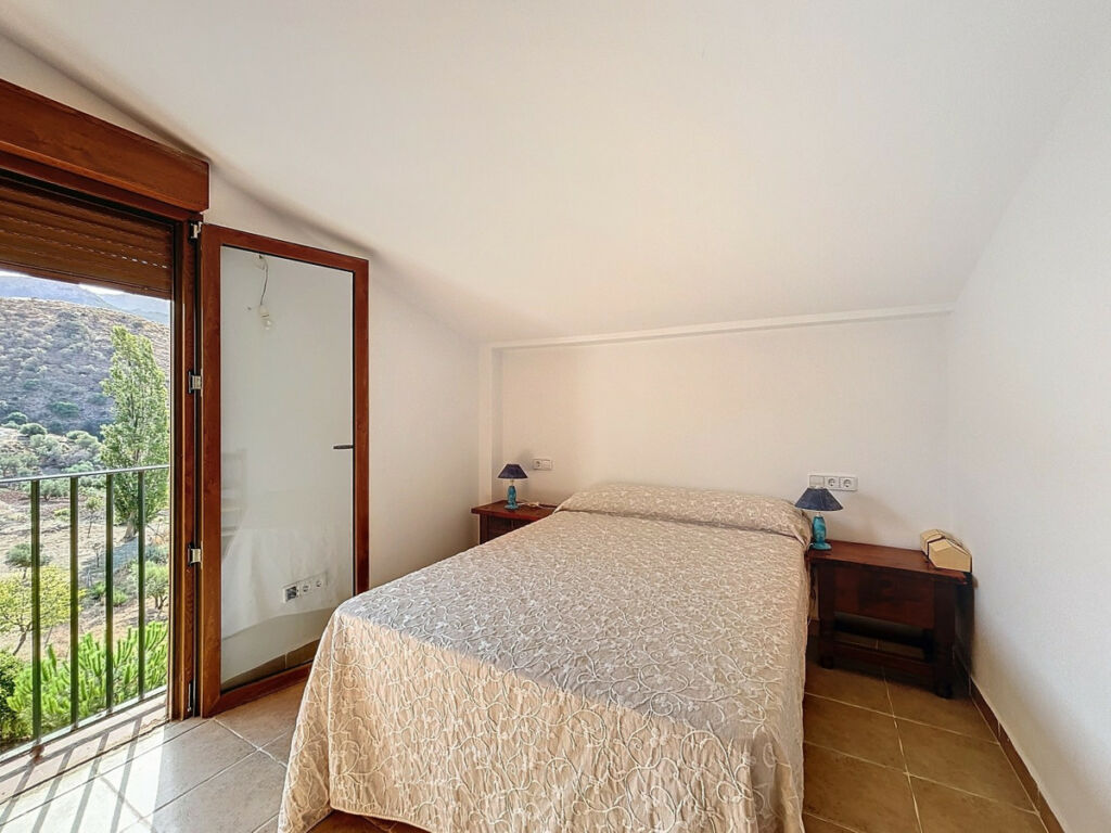 Detached Villa Alcaucín Málaga - image 24