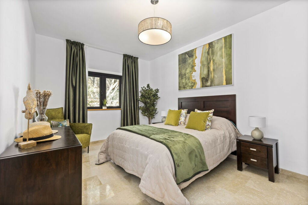 Detached Villa El Paraiso Málaga - image 25