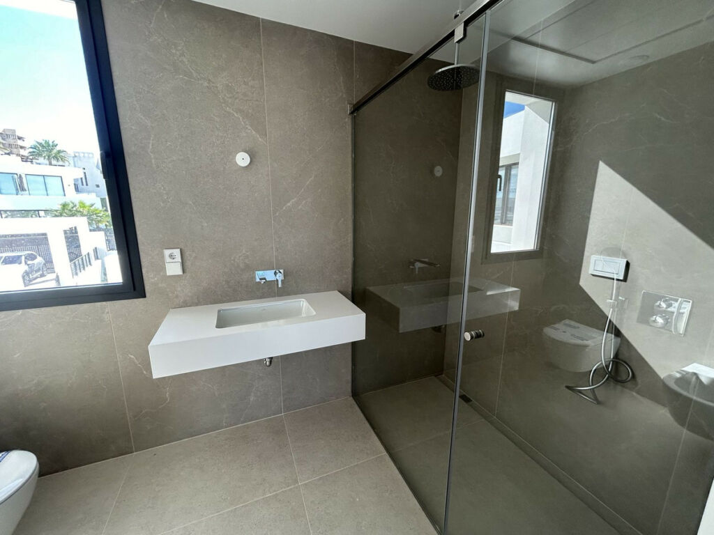 Detached Villa Río Real Málaga - image 25
