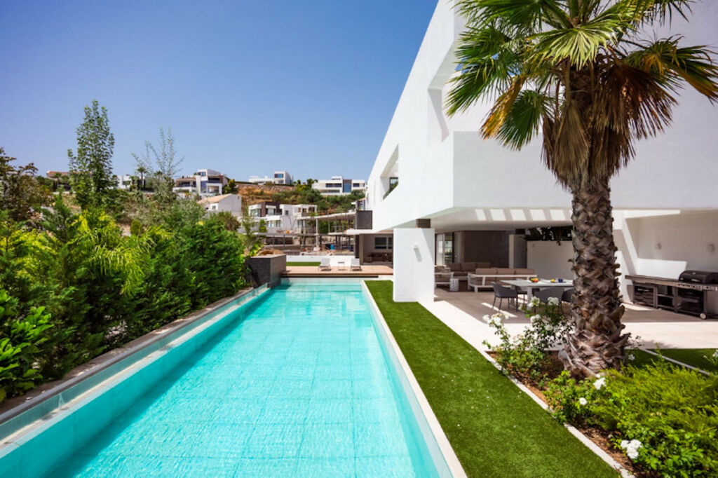 Detached Villa Benahavís Málaga - image 25