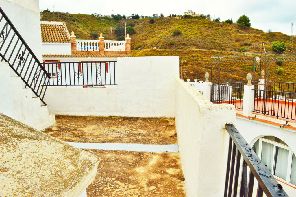 Townhouse Cómpeta Málaga - image 25