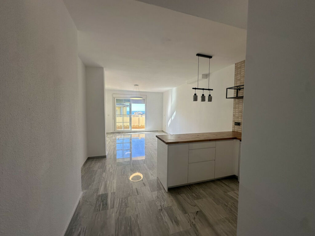 Middle Floor Apartment Cabopino Málaga - image 26