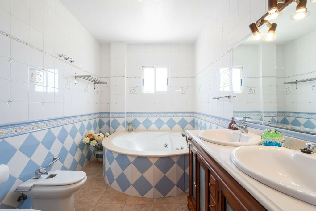 Detached Villa La Siesta Alicante - image 26