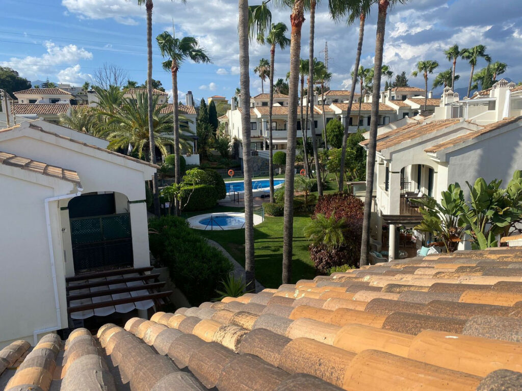 Townhouse Estepona Málaga - image 26