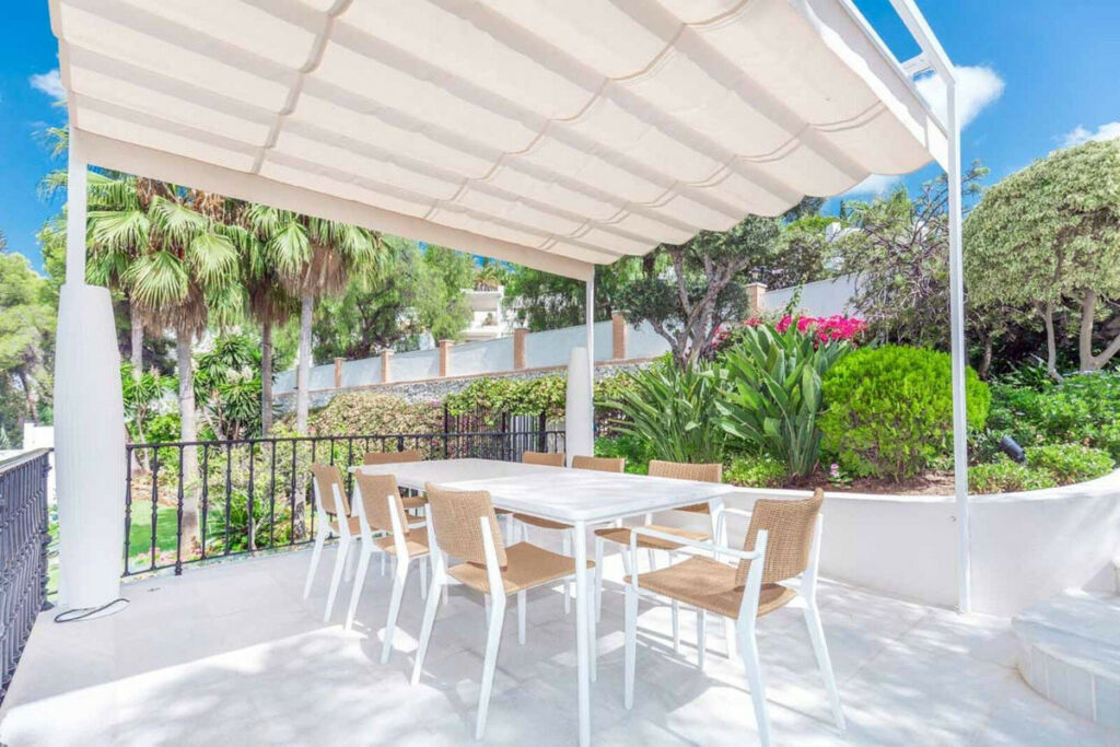 Detached Villa Río Real Málaga - image 28