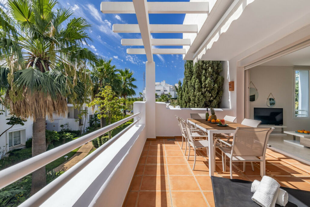 Middle Floor Apartment Casares Málaga - image 26