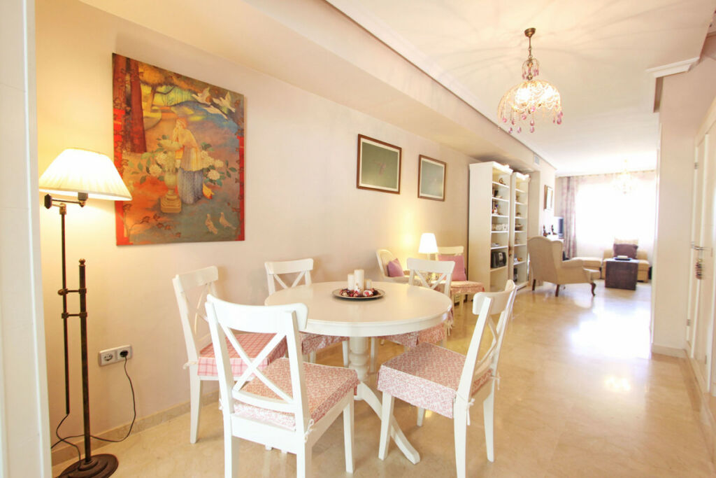 Townhouse Las Chapas Málaga - image 27